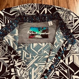Fun NWOT Robert Graham Navy & White Shirt